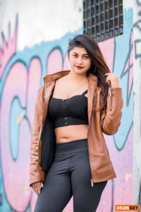 Pooja Vindy Black Leggin Clicks